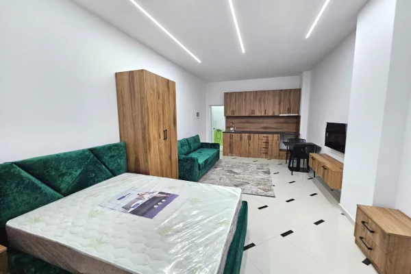 Shtepi ne shitje Apartament ne Durres, Garsoniere, Mobilimi E mobiluar, Pagesa 65,000  Euro.