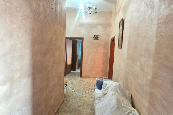 Shtepi ne shitje Apartament ne Durres, 3+1, Mobilimi E mobiluar, Pagesa 255,000  Euro.