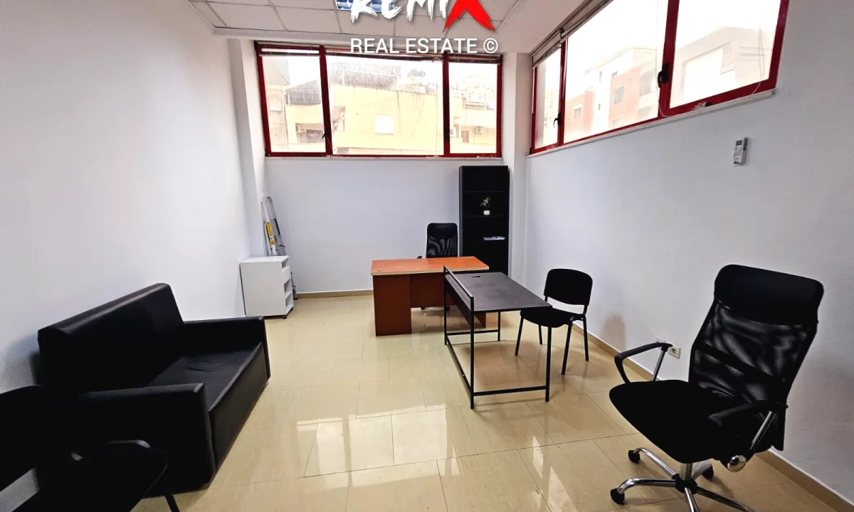 JEPET ME QERA AMBJENT BIZNESI , VOLLGA , DURRES