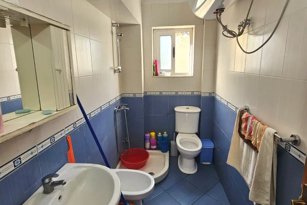 Shtepi ne shitje Apartament ne Durres, 1+1, Mobilimi E mobiluar, Pagesa 7,500,000  Leke.