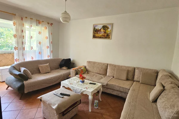 Shtepi ne shitje Apartament ne Durres, 1+1, Mobilimi E mobiluar, Pagesa 7,500,000  Leke.