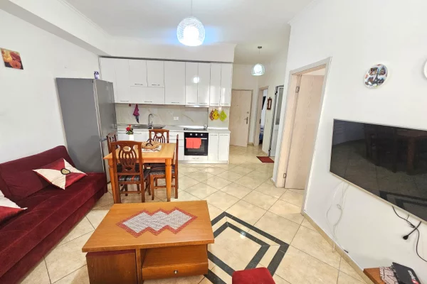 Shtepi me qera 2+1 ne Durres - 350 Euro