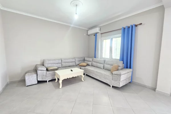 Shtepi me qera Apartament ne Durres, 2+1, Mobilimi E mobiluar, Pagesa 400  Euro.