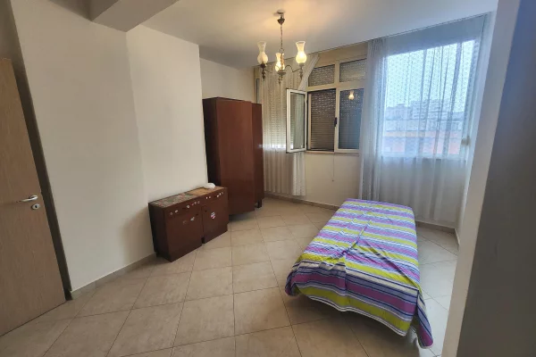 JEPET ME QERA APARTAMENT 1+1 TEK PALLATI SPORTIT