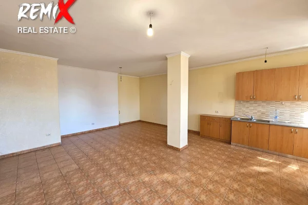 Apartment for sale in Durres 2+1, Emty