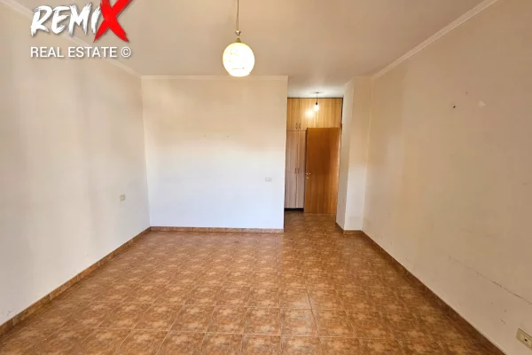 Apartment for sale in Durres 2+1, Emty