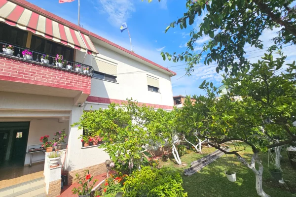 Private house for sale in Durres 7+1, Furnished