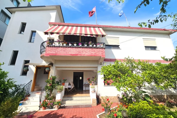 Private house for sale in Durres 7+1, Furnished