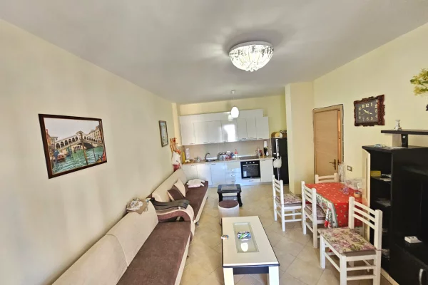 Shtepi ne shitje 1+1 ne Durres - 130,000 Euro