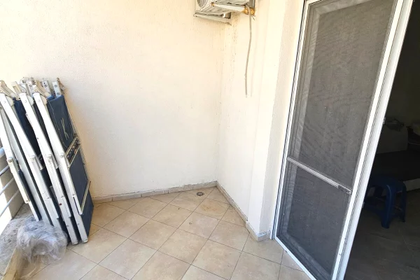 Shtepi ne shitje Apartament ne Durres, 1+1, Mobilimi E mobiluar, Pagesa 130,000  Euro.