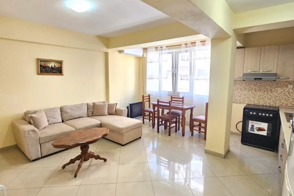 Shtepi ne shitje Apartament ne Durres, 1+1, Mobilimi E mobiluar, Pagesa 115,000  Euro.