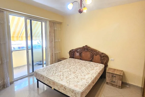 Shtepi ne shitje Apartament ne Durres, 1+1, Mobilimi E mobiluar, Pagesa 115,000  Euro.