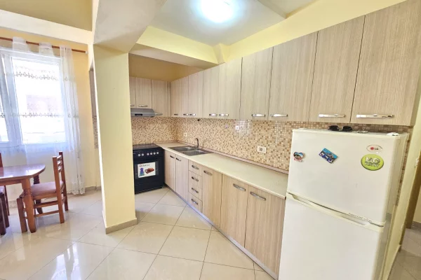 Shtepi ne shitje Apartament ne Durres, 1+1, Mobilimi E mobiluar, Pagesa 115,000  Euro.