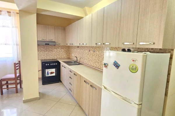 Shtepi ne shitje Apartament ne Durres, 1+1, Mobilimi E mobiluar, Pagesa 115,000  Euro.