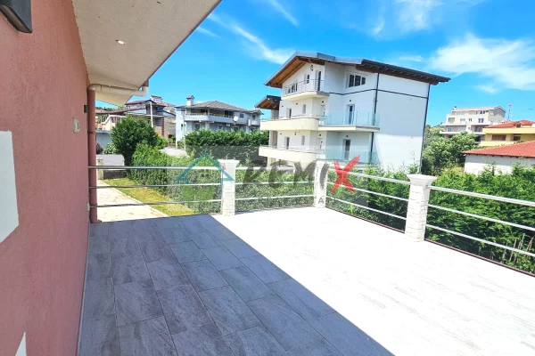 Shtepi me qera Vila Luksoze ne Durres, 3+1, Mobilimi E mobiluar, Pagesa 500  Euro.