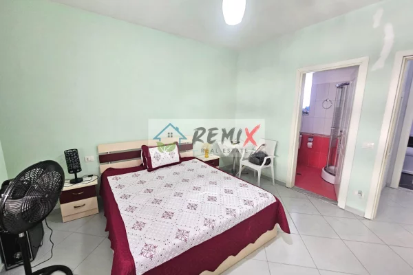 Shtepi me qera Apartament ne Durres, 2+1, Mobilimi E mobiluar, Pagesa 450  Euro.
