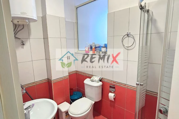 Shtepi me qera Apartament ne Durres, 2+1, Mobilimi E mobiluar, Pagesa 450  Euro.