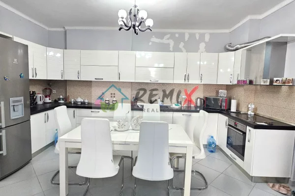 Shtepi me qera Apartament ne Durres, 2+1, Mobilimi E mobiluar, Pagesa 450  Euro.