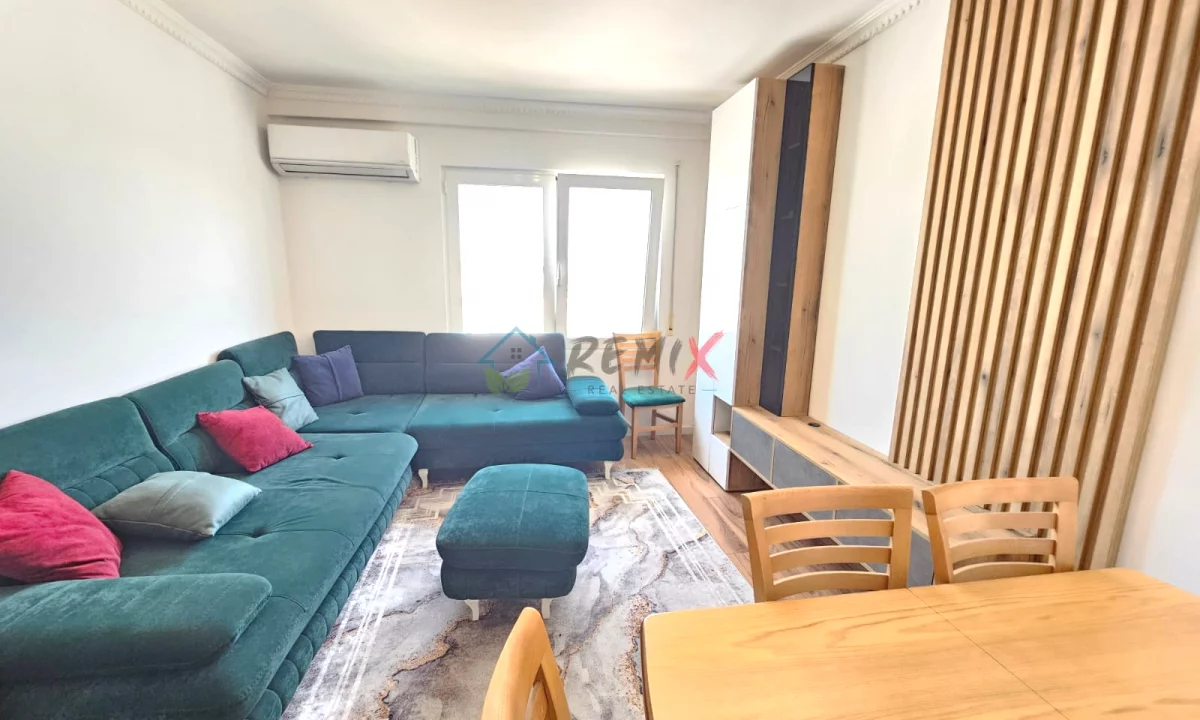 Shtepi ne shitje Apartament ne Durres, 2+1, Mobilimi E mobiluar, Pagesa 145,000  Euro.