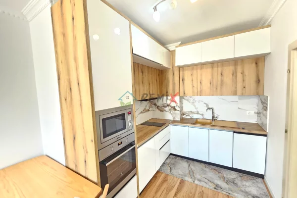 Shtepi ne shitje Apartament ne Durres, 2+1, Mobilimi E mobiluar, Pagesa 145,000  Euro.