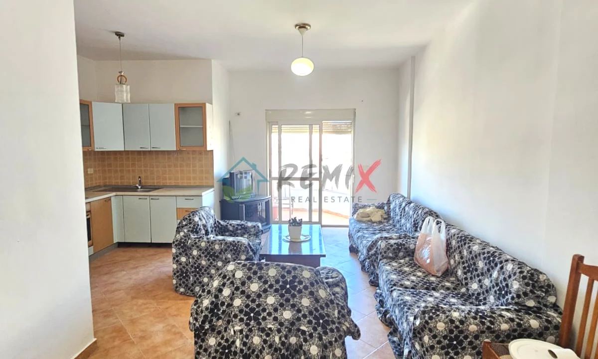 Shtepi me qera Apartament ne Durres, 2+1, Mobilimi E mobiluar, Pagesa 30,000  Leke.