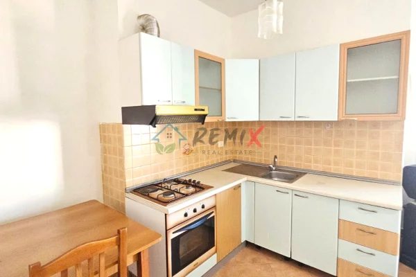 Shtepi me qera Apartament ne Durres, 2+1, Mobilimi E mobiluar, Pagesa 30,000  Leke.
