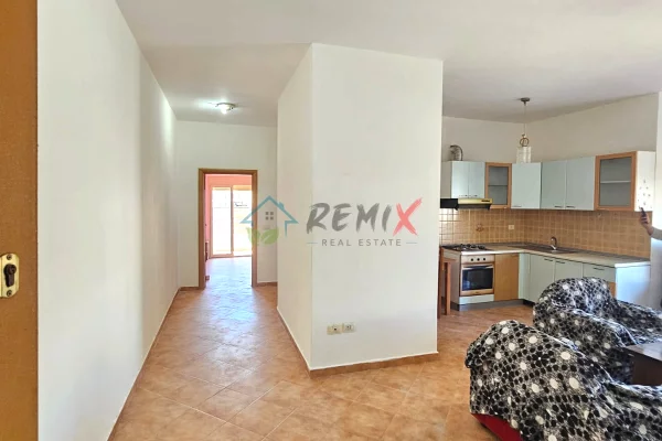 Shtepi me qera Apartament ne Durres, 2+1, Mobilimi E mobiluar, Pagesa 30,000  Leke.