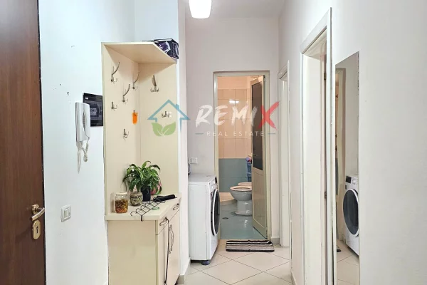 Shtepi ne shitje Apartament ne Durres, 2+1, Mobilimi E mobiluar, Pagesa 120,000  Euro.