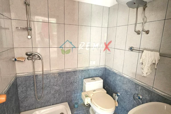 Shtepi ne shitje Apartament ne Durres, 2+1, Mobilimi E mobiluar, Pagesa 95,000  Euro.