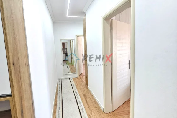 Shtepi ne shitje Apartament ne Durres, 2+1, Mobilimi E mobiluar, Pagesa 135,000  Euro.