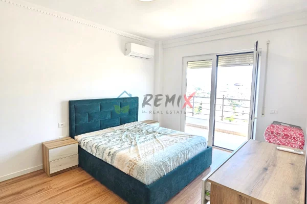 Shtepi ne shitje Apartament ne Durres, 2+1, Mobilimi E mobiluar, Pagesa 135,000  Euro.