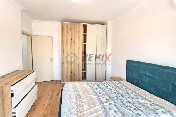 Shtepi ne shitje Apartament ne Durres, 2+1, Mobilimi E mobiluar, Pagesa 135,000  Euro.