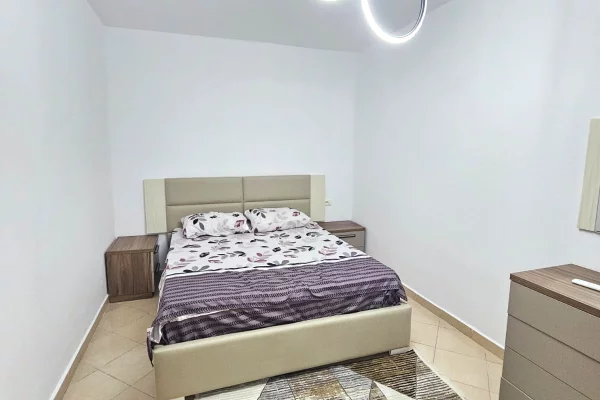 Shtepi ne shitje Apartament ne Durres, 1+1, Mobilimi E mobiluar, Pagesa 92,000  Euro.