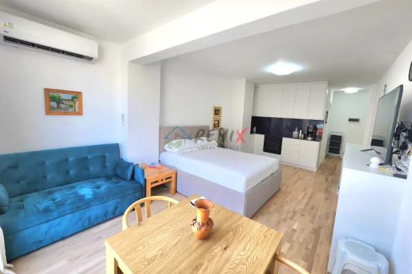 Shtepi ne shitje Apartament ne Durres, Garsoniere, Mobilimi E mobiluar, Pagesa 85,000  Euro.