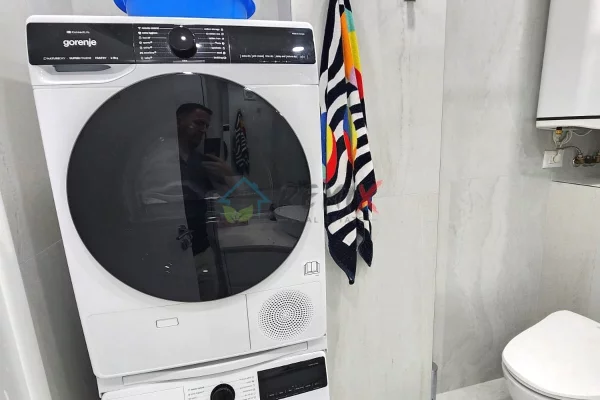 Shtepi ne shitje Apartament ne Durres, Garsoniere, Mobilimi E mobiluar, Pagesa 85,000  Euro.