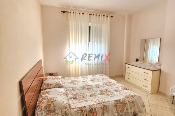 Shtepi me qera Apartament ne Durres, 3+1, Mobilimi E mobiluar, Pagesa 600  Euro.