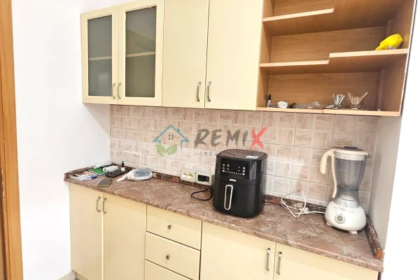 Shtepi me qera Apartament ne Durres, 3+1, Mobilimi E mobiluar, Pagesa 600  Euro.