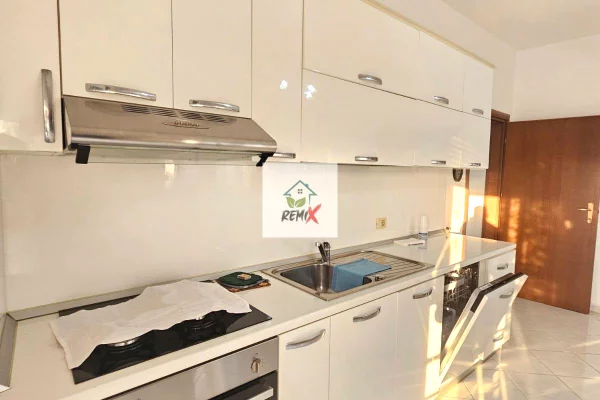 Shtepi me qera Apartament ne Durres, 2+1, Mobilimi E mobiluar, Pagesa 450  Euro.