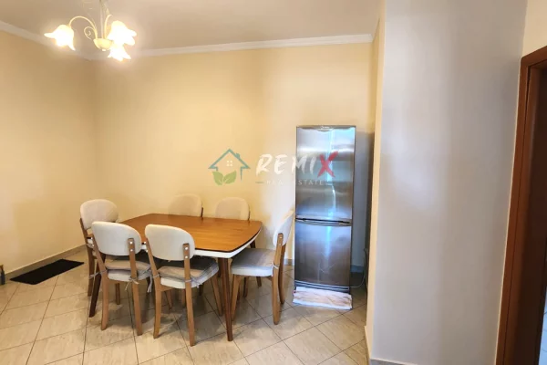 Shtepi me qera Apartament ne Durres, 2+1, Mobilimi E mobiluar, Pagesa 40,000  Leke.