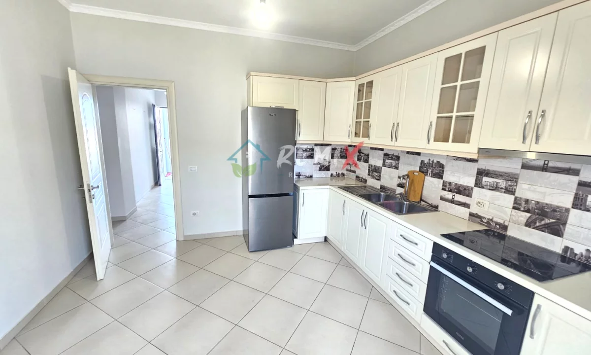 Shtepi me qera Apartament ne Durres, 3+1, Mobilimi E mobiluar, Pagesa 400  Euro.