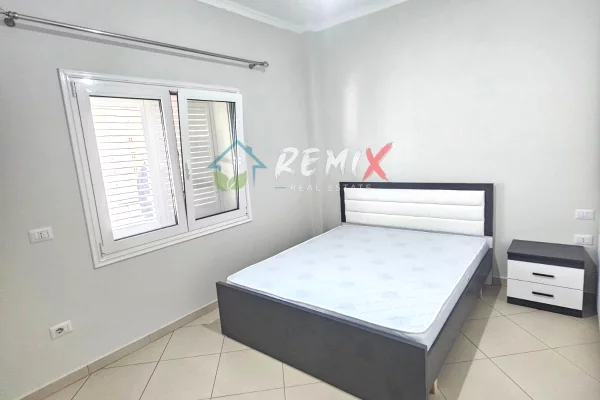 Shtepi me qera Apartament ne Durres, 3+1, Mobilimi E mobiluar, Pagesa 400  Euro.