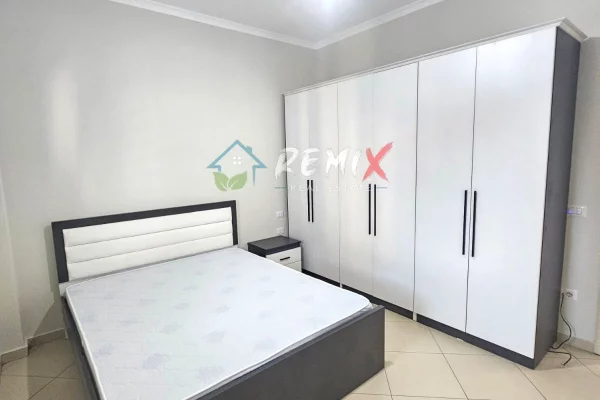 Shtepi me qera Apartament ne Durres, 3+1, Mobilimi E mobiluar, Pagesa 400  Euro.