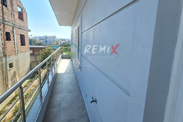 Shtepi me qera Apartament ne Durres, 3+1, Mobilimi E mobiluar, Pagesa 400  Euro.