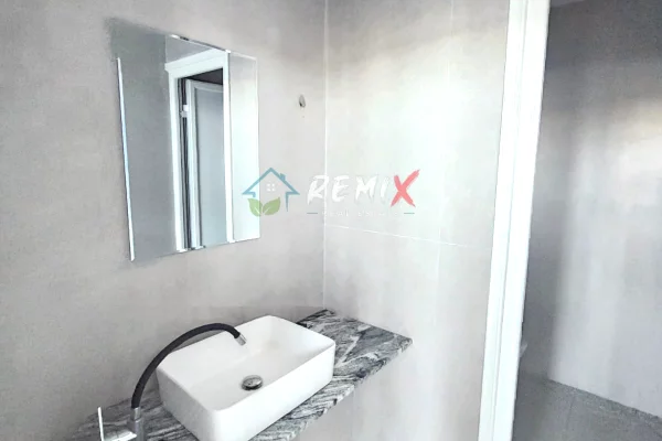  🏢 JEPET ME QIRA AMBIENT BIZNESI – ISH-URT, DURRES