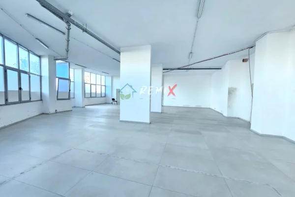  🏢 JEPET ME QIRA AMBIENT BIZNESI – ISH-URT, DURRES