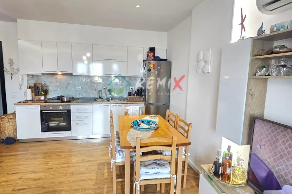 Shtepi me qera Apartament ne Durres, 1+1, Mobilimi E mobiluar, Pagesa 400  Euro.