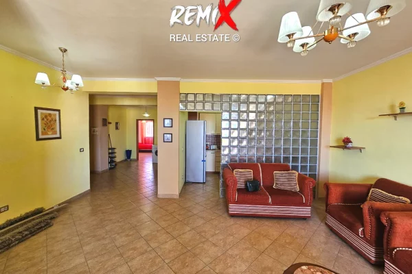 Shtepi me qera Apartament ne Durres, 3+1, Mobilimi E mobiluar, Pagesa 700  Euro.