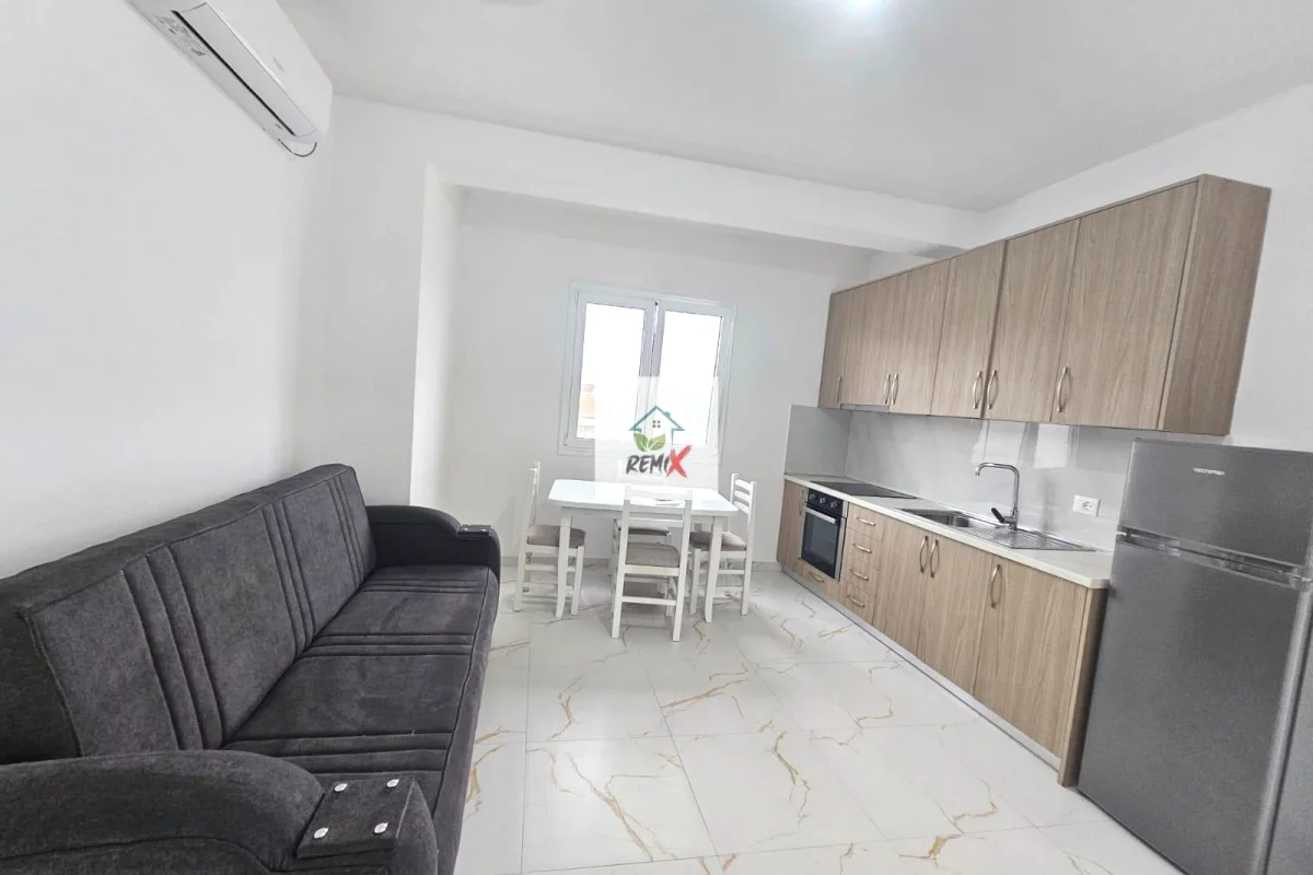 Shtepi me qera Apartament ne Durres, 1+1, Mobilimi E mobiluar, Pagesa 30,000  Leke.