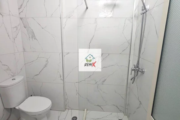 Shtepi ne shitje Apartament ne Durres, 1+1, Mobilimi E mobiluar, Pagesa 110,000  Euro.