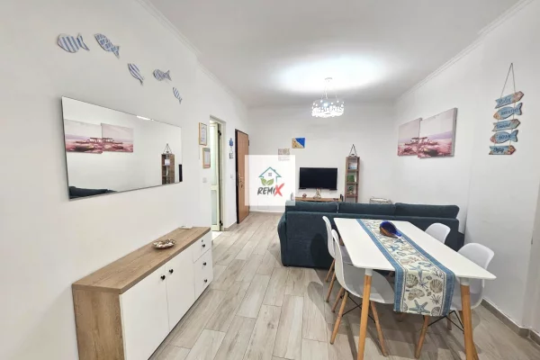Shtepi ne shitje Apartament ne Durres, 1+1, Mobilimi E mobiluar, Pagesa 110,000  Euro.